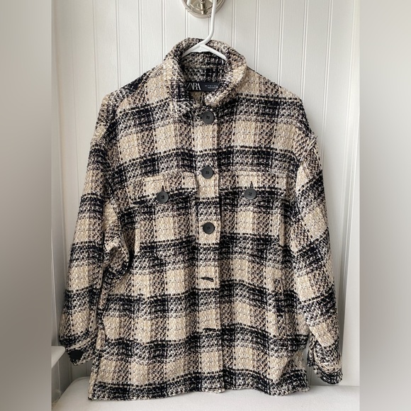 Zara, Small, Textured Plaid Shacket - Picture 4 of 4